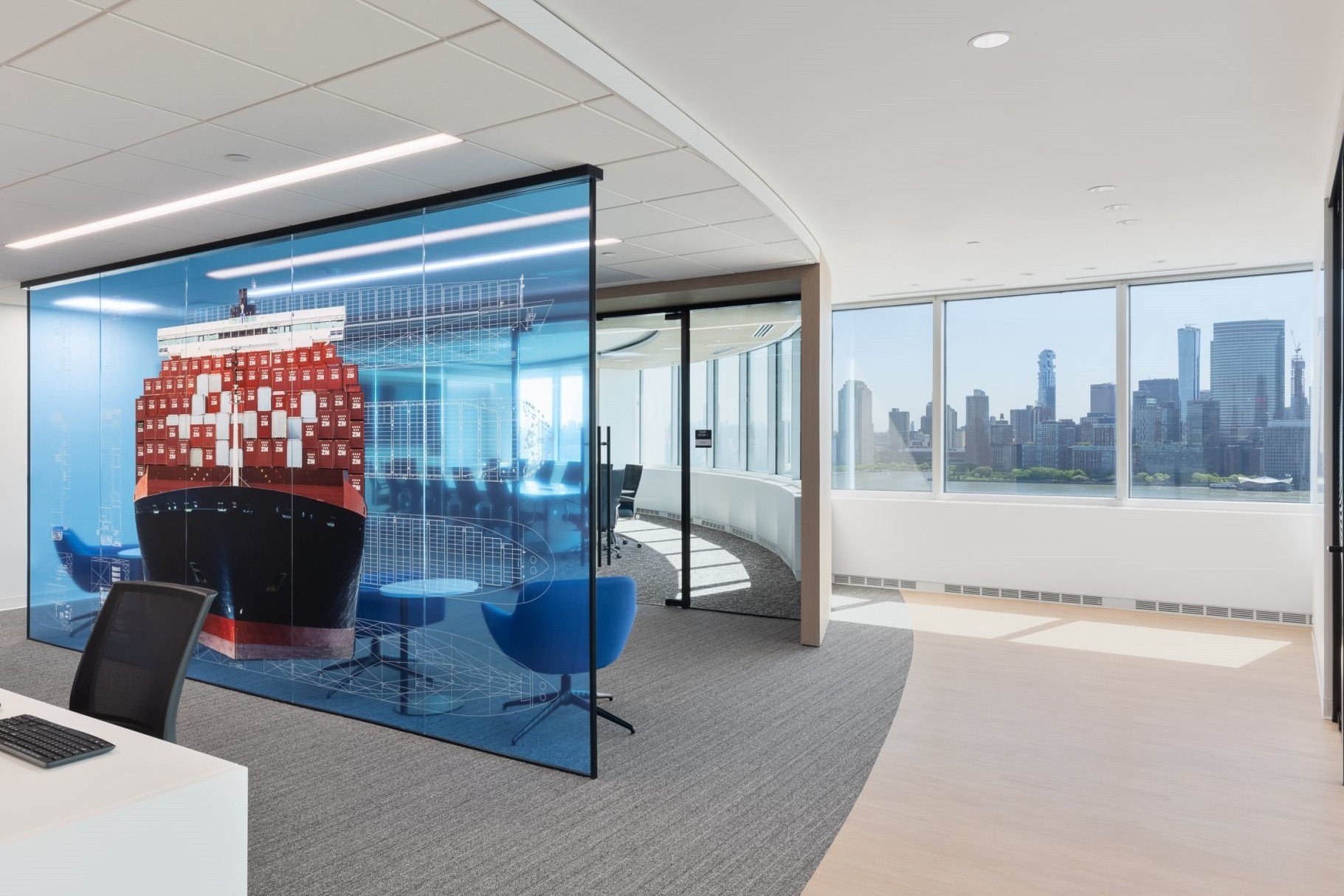 The Impact of Glass Partitions in Office Interior Design